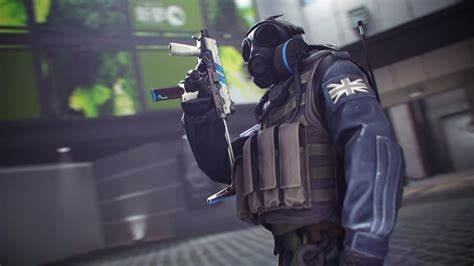 LPL female host Zhang Xiaowei posted a photo： I experienced betrayal and a car accident this year, but I survived unexpe